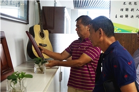 用心做服務(wù)的木器漆代理品牌&mdash;&mdash;漆豐漆 (3).JPG