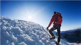 堅(jiān)持 堅(jiān)持