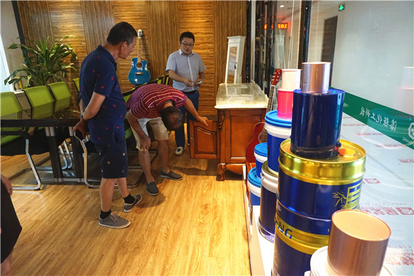 用心做服務(wù)的木器漆代理品牌&mdash;&mdash;漆豐漆 (8).JPG